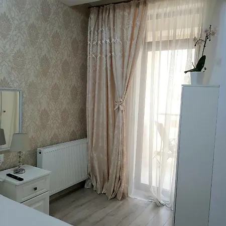 White By Solid Apartmán